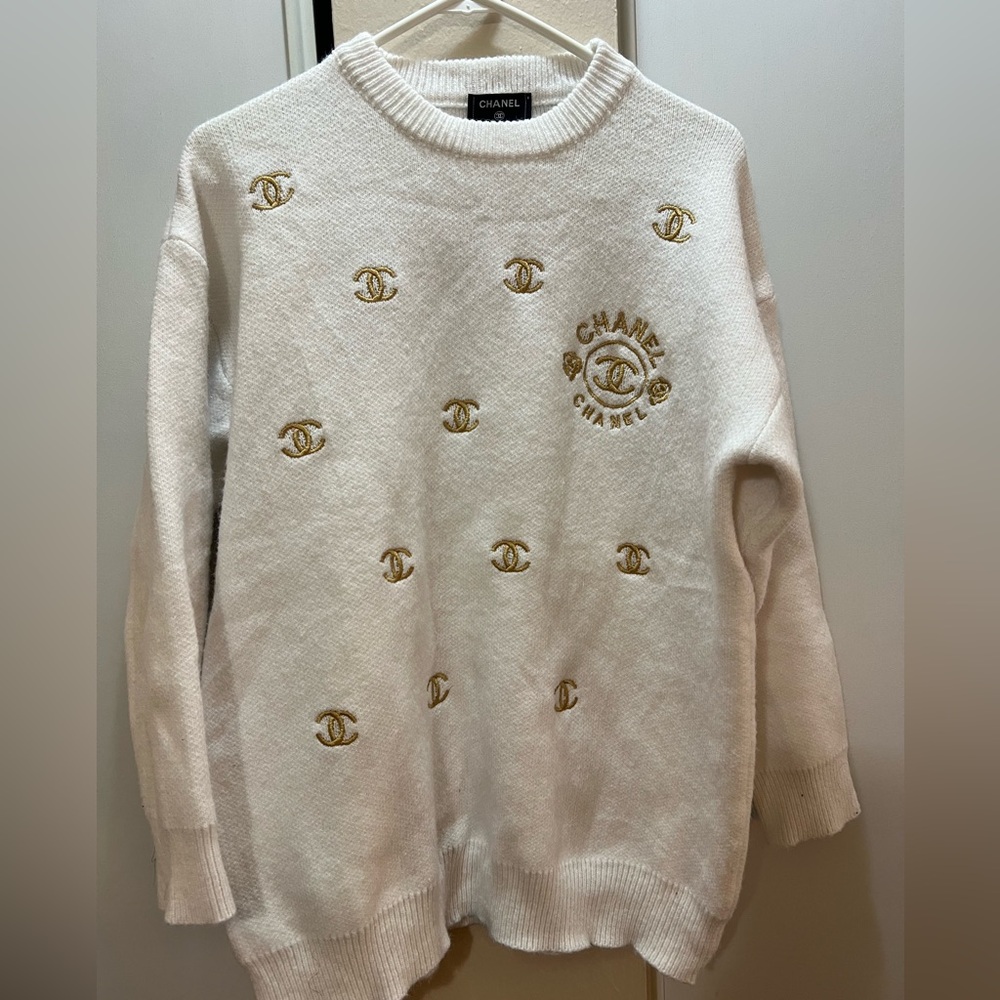 Chanel Sweater White L
